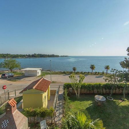 Villa Julia Lovrečica Eksteriør billede