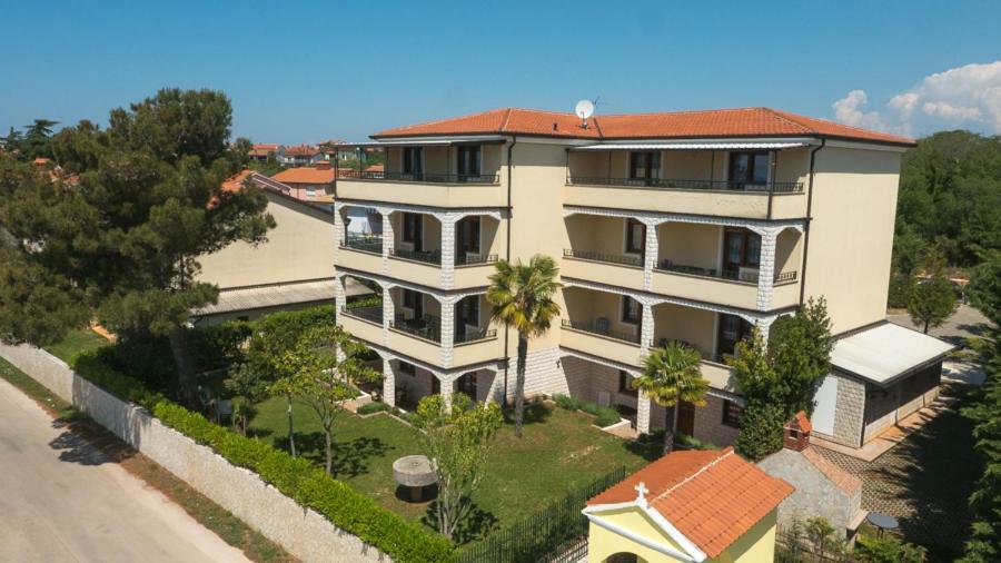 Villa Julia Lovrečica Eksteriør billede